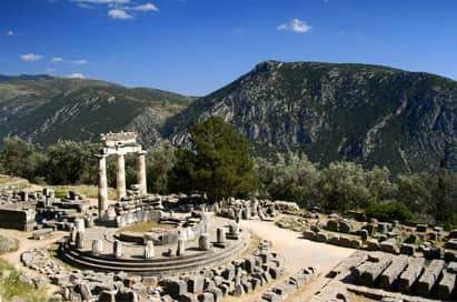 <p>Delphi site and museum</p>